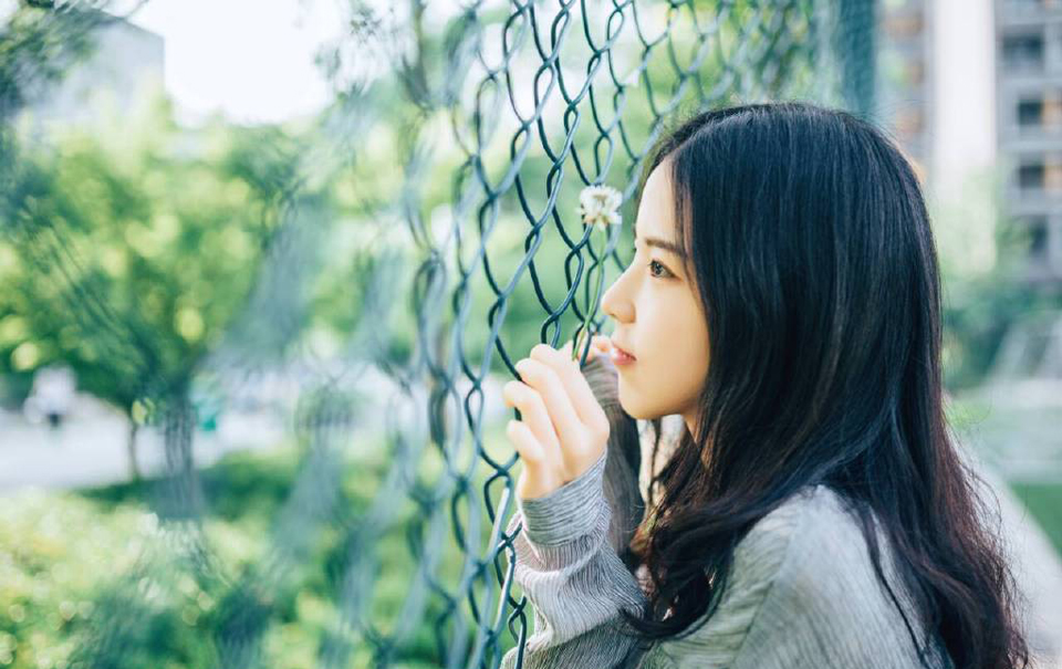 “但你会恨我，对吗？”吕布冷然道。